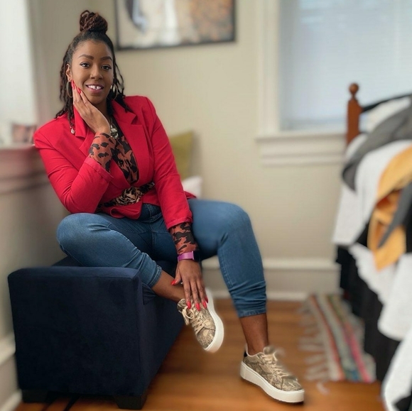 Meet your Posher, Yan - Picture 4 of 6